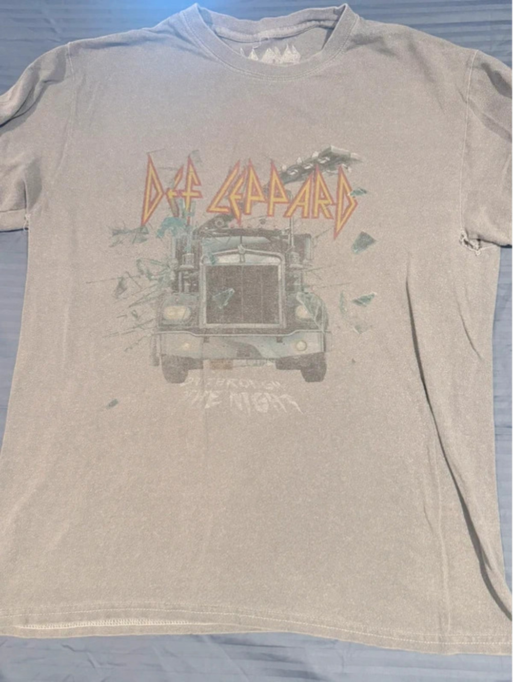Def Leppard Graphic T-Shirt Size S/M 1439